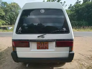 Nissan Vanette 1989 Van (Used)