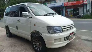 Toyota Noah 1999 Van (Used)