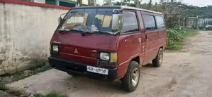 Mitsubishi L300 1985 Van (Used)