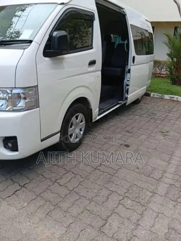 Toyota KDH 223 2025 Van (Used)