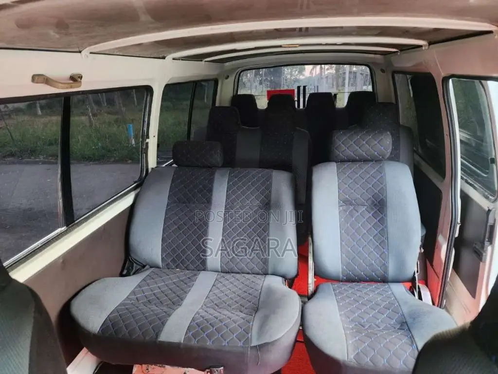 Toyota HIACE 1987 Van (Used)