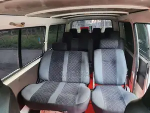 Toyota HIACE 1987 Van (Used)