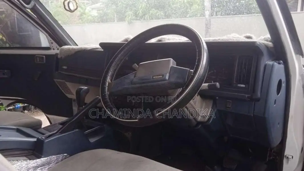 Nissan Largo 1991 Van (Used)