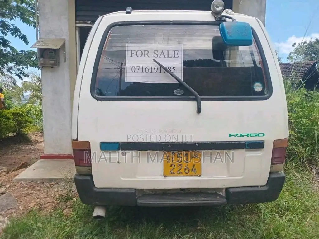 Isuzu Fargo 1985 Van (Used)