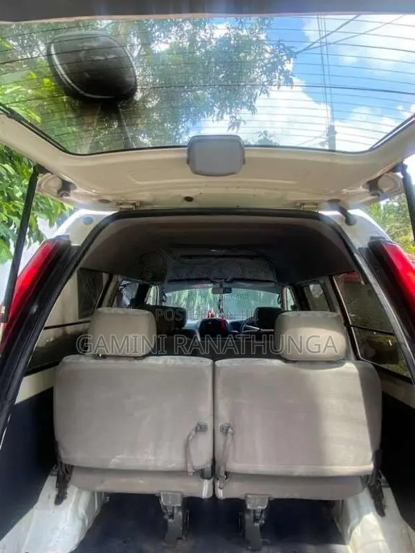 Toyota Noah Kr42 2006 Van (Used)