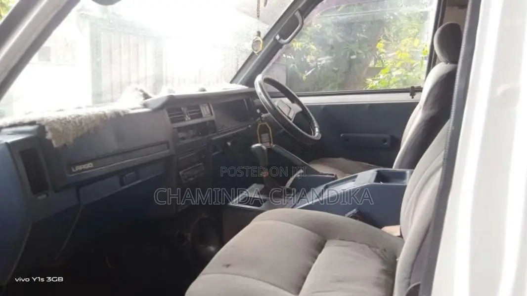 Nissan Largo 1991 Van (Used)