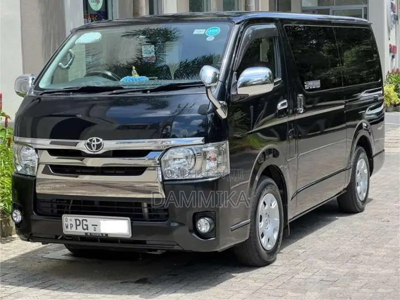 Toyota KDH 2015 Van (Used)