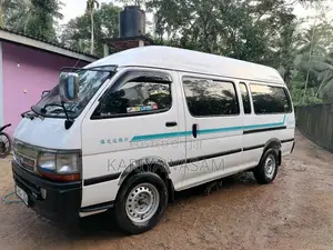 Toyota Dolphin Super Long 1999 Van (Used)