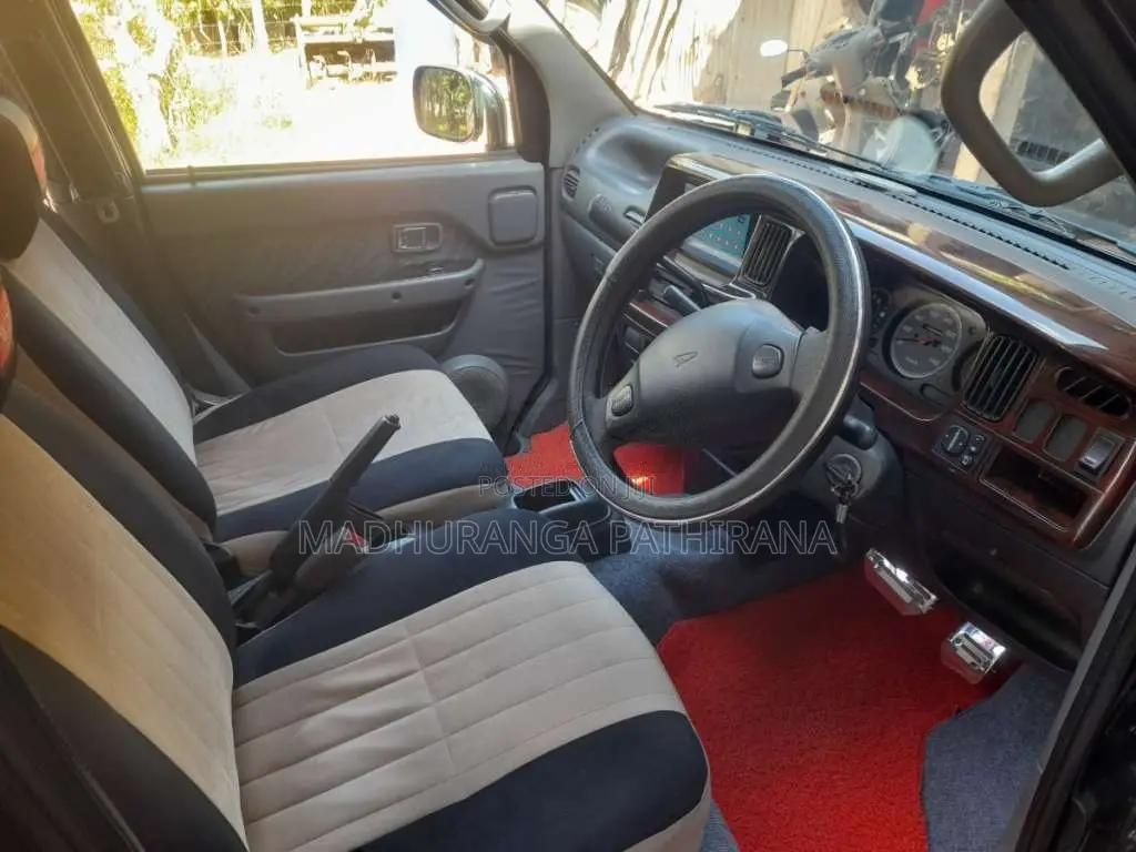 Daihatsu Hijet 2005 Van (Used)