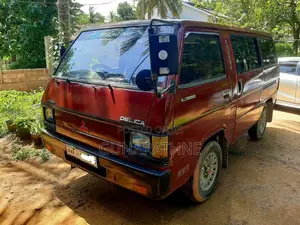 Mitsubishi L300 1986 Van (Used)