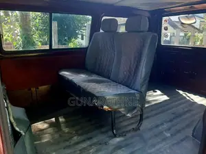 Mitsubishi L300 1986 Van (Used)
