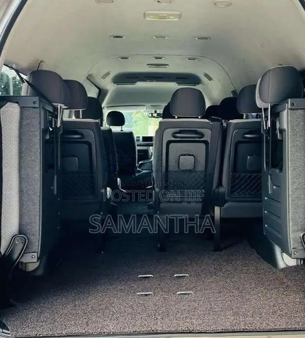 Toyota KDH 2018 Van (Used)