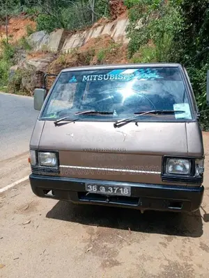 Mitsubishi L300 1986 Van (Used)