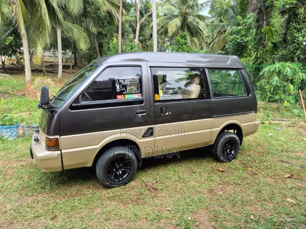 Nissan Vanette 1991 Van (Used)