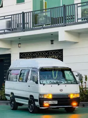 Nissan E24 Caravan 1997 Van (Used)