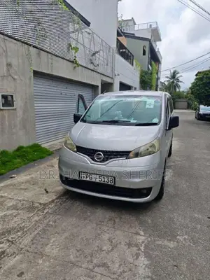 Nissan NV200 2011 Van (Used)