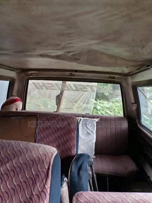 Mitsubishi L300 1986 Van (Used)