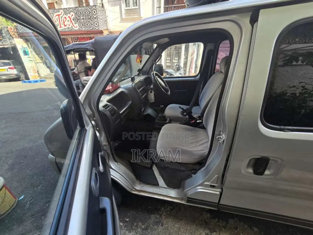 Suzuki Every 2000 Van (Used)