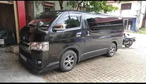 Toyota KDH SUPER GL 2016 Van (Used)