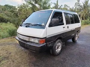 Nissan Largo 1991 Van (Used)