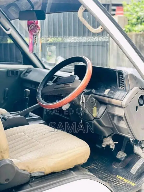 Nissan Vanette 1993 Van (Used)