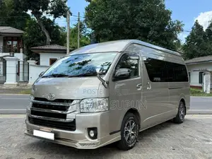 Toyota KDH 223B 2017 Van (Used)