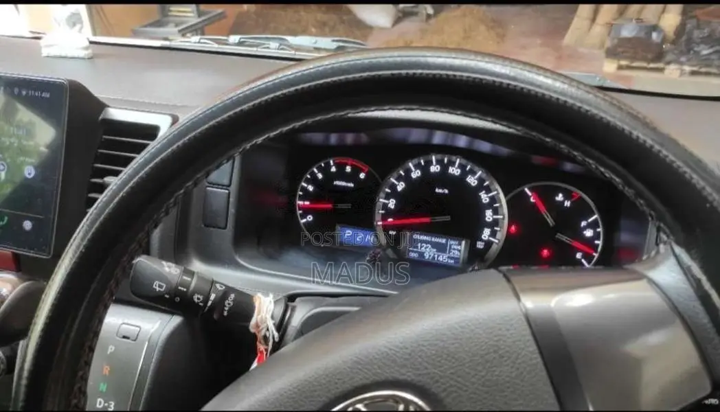 Toyota KDH SUPER GL 2016 Van (Used)