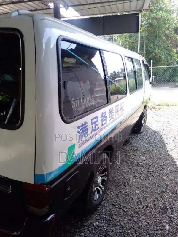 Isuzu Fargo 1983 Van (Used)
