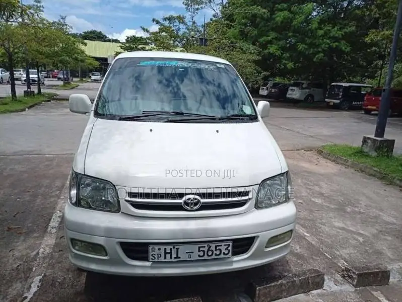 Toyota CR42 1999 Van (Used)
