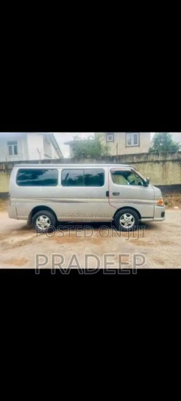 Nissan E25 2011 Van (Used)