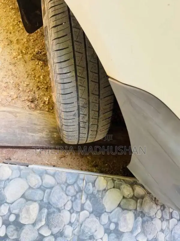 Toyota Noah 1999 Van (Used)