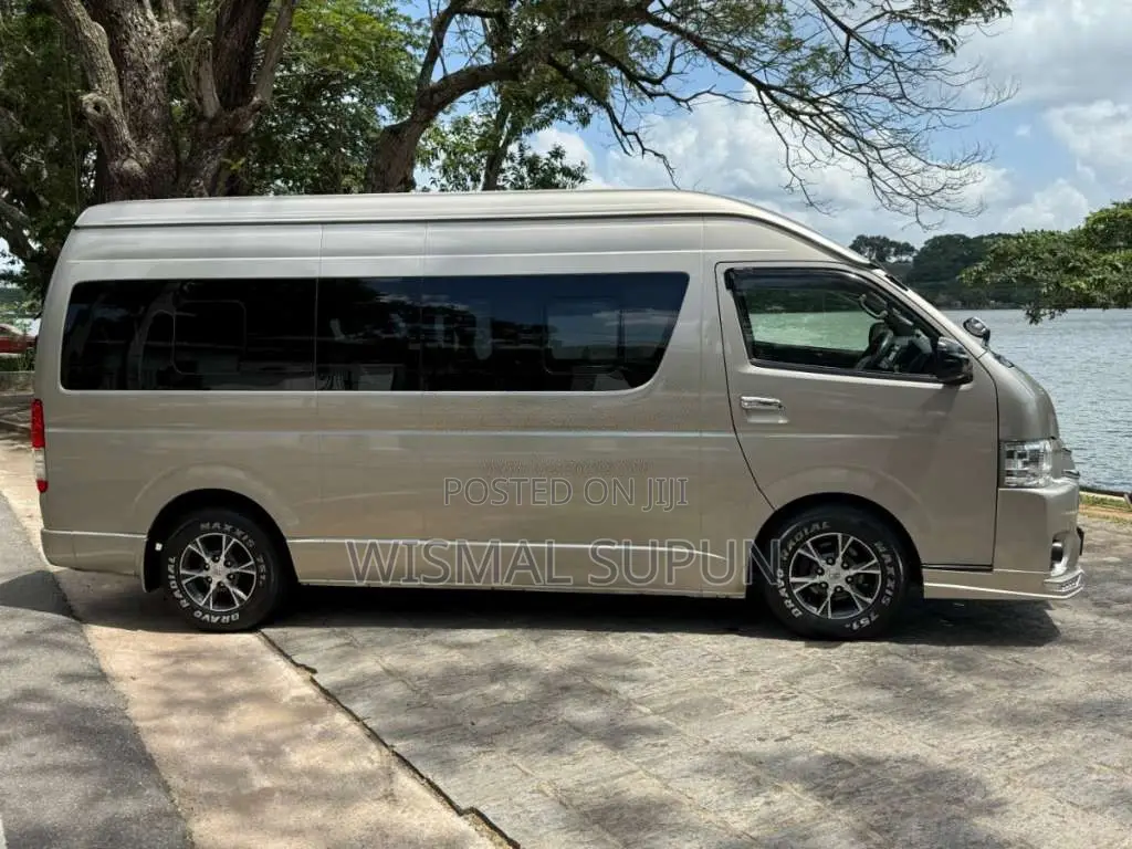 Toyota KDH 223B 2017 Van (Used)