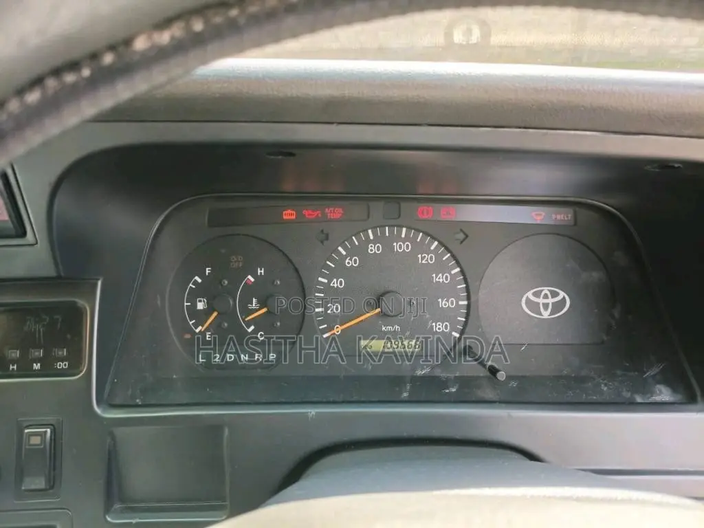 Toyota Hiace LH113 1992 Van (Used)