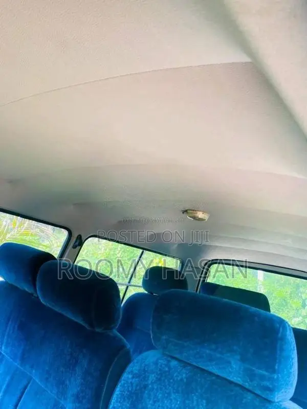 Toyota Dolphin 1992 Van (Used)