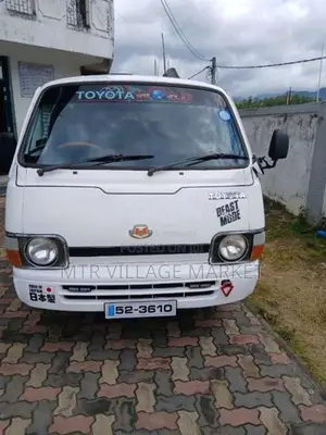 Toyota HIACE 1979 Van (Used)