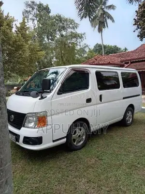 Nissan E25 2011 Van (Used)