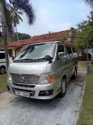 Nissan E25 2011 Van (Used)