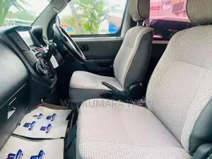 Toyota TownAce 2011 Van (Used)