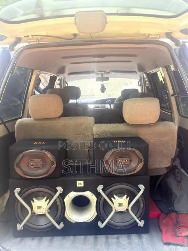 Toyota Noah CR42 1998 Van (Used)