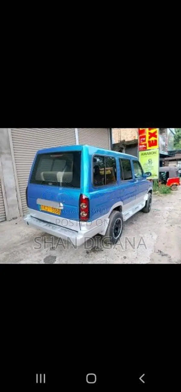 Micro RHINO 2012 Van (Used)