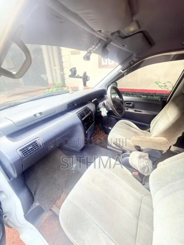 Toyota Noah CR42 1998 Van (Used)