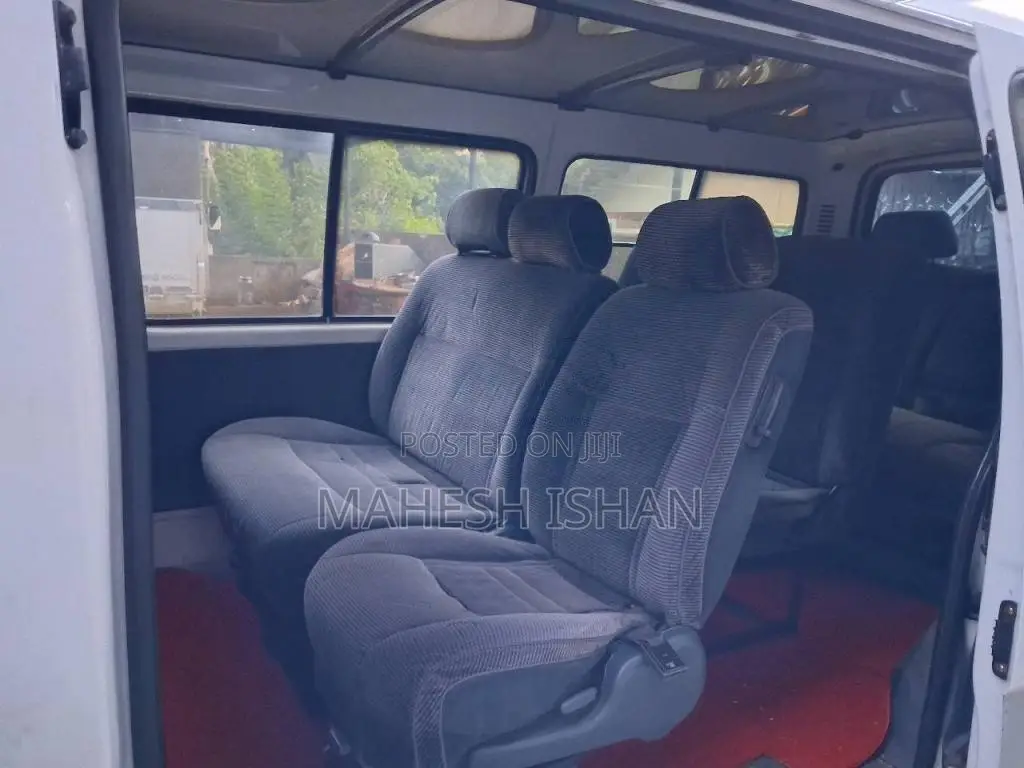 Toyota Dolphin 1999 Van (Used)