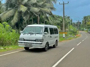 Mitsubishi Po15 2006 Van (Used)