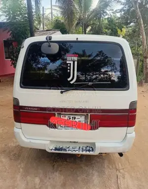 Toyota LH102 1991 Van (Used)