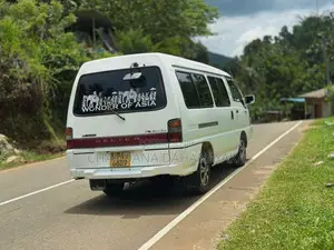 Mitsubishi Po15 2006 Van (Used)