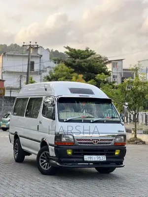 Toyota Dolphin 113 1998 Van (Used)