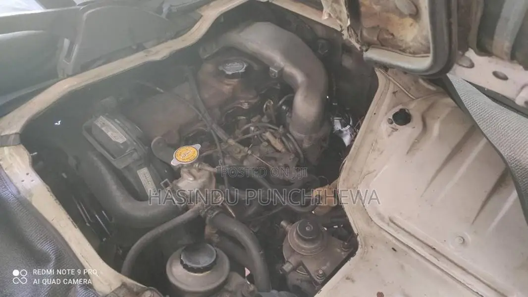 Toyota Hiace Dolphin 1993 Van (Used)