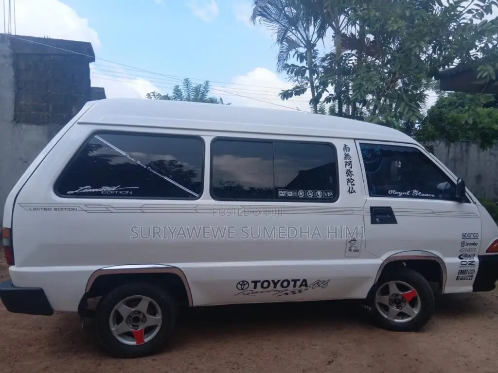Toyota CR27 1989 Van (Used)