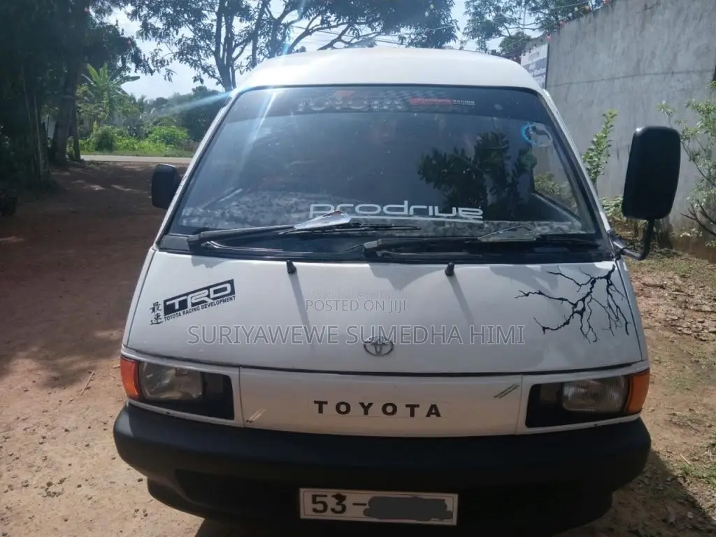 Toyota CR27 1989 Van (Used)