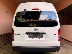 Toyota Hiace Commuter GL GDH223 2025 Van Brand New